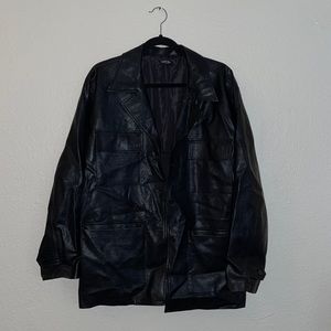 Oversized Black Leather Blaazer
